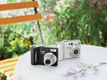 Nikon Coolpix 7900 (black) & 5900 (Silver)